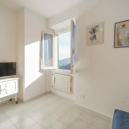 Casavacanze Delle Noci 펜션 마르차나